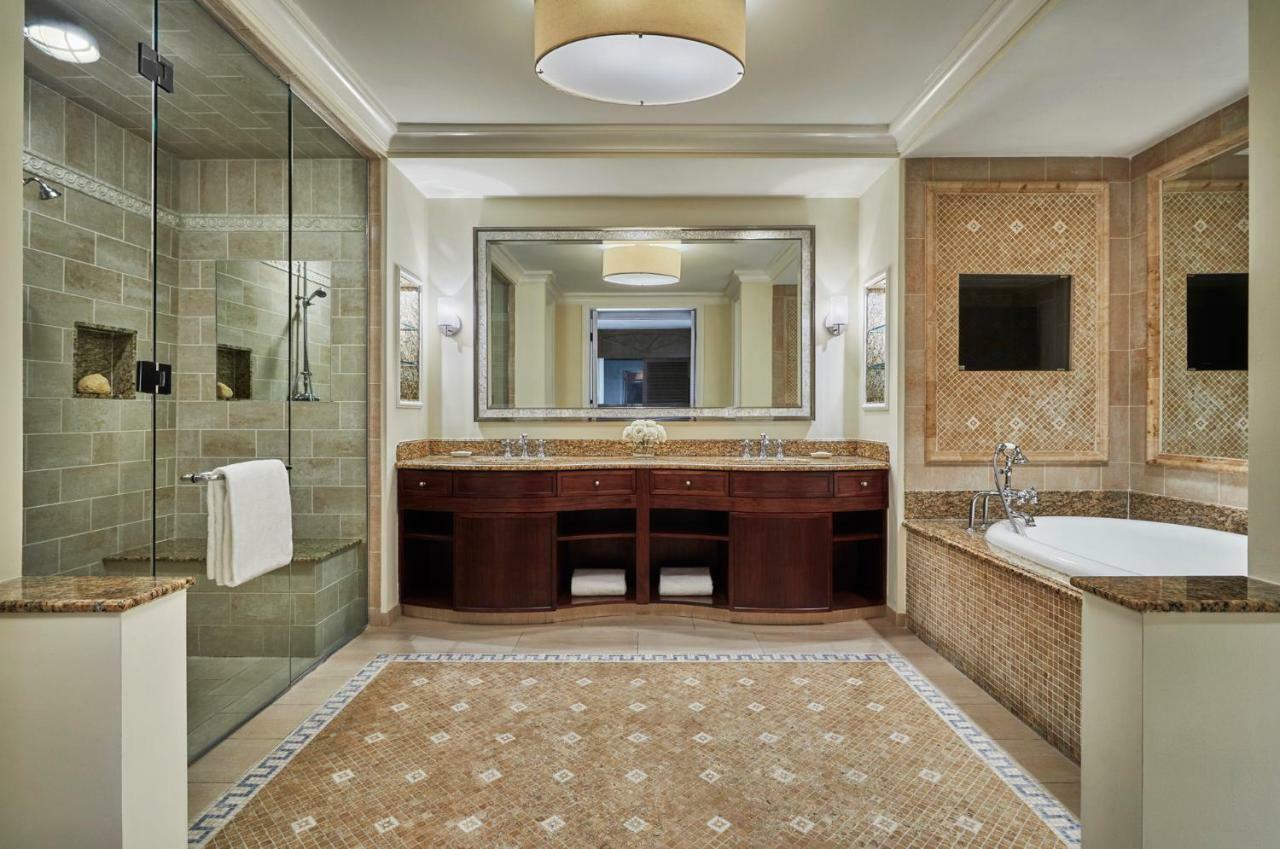 The Ocean Club, A Four Seasons Resort, Bahamas Creek Village Exterior foto